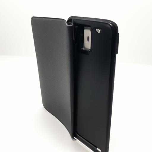 Keep your essentials organized with this wallet case featuring multiple card slots for your Galaxy S22 Ultra.